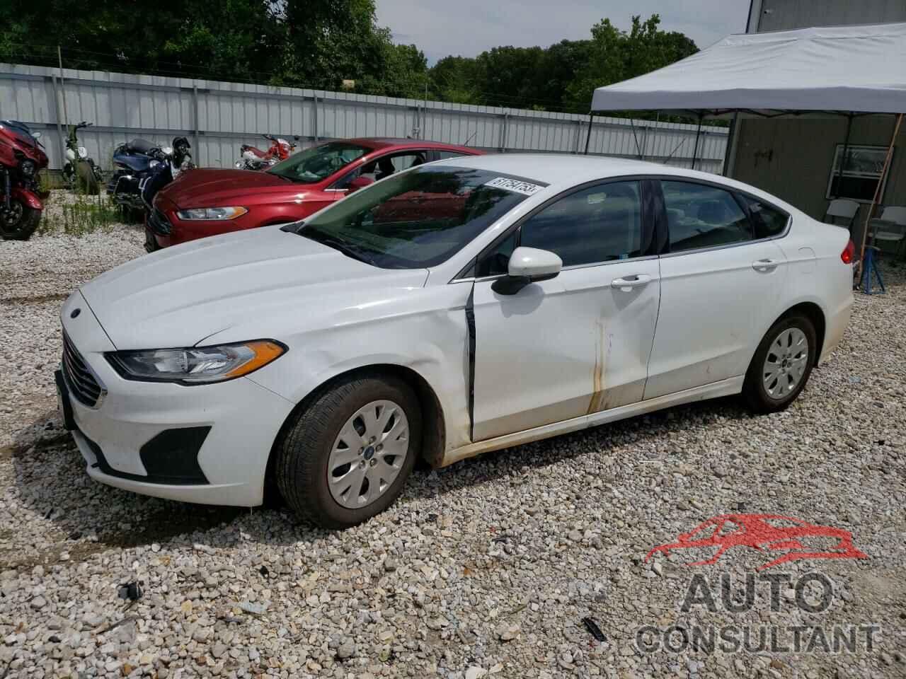 FORD FUSION 2019 - 3FA6P0G71KR133531