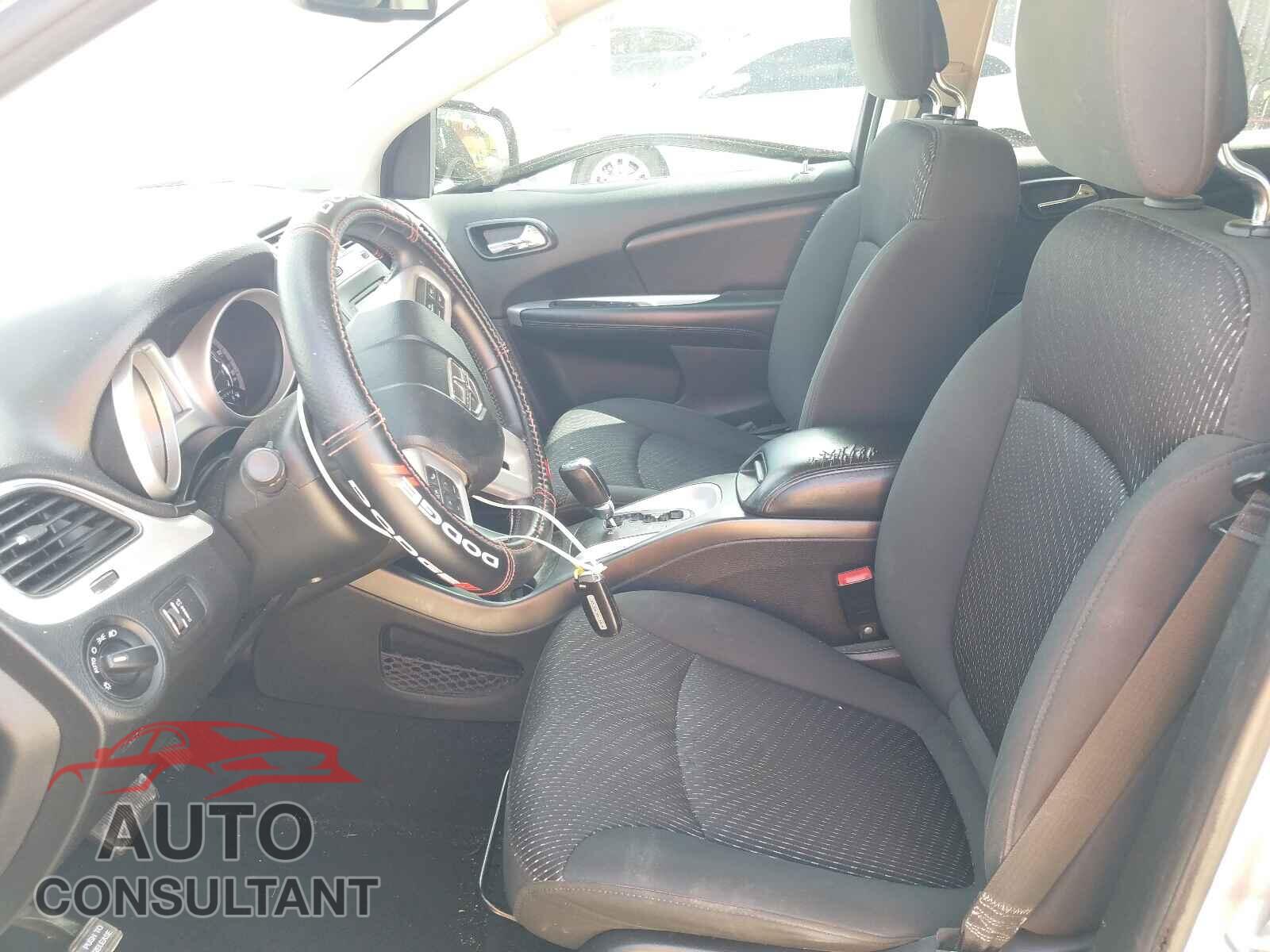 DODGE JOURNEY 2018 - 3C4PDCAB2JT496864