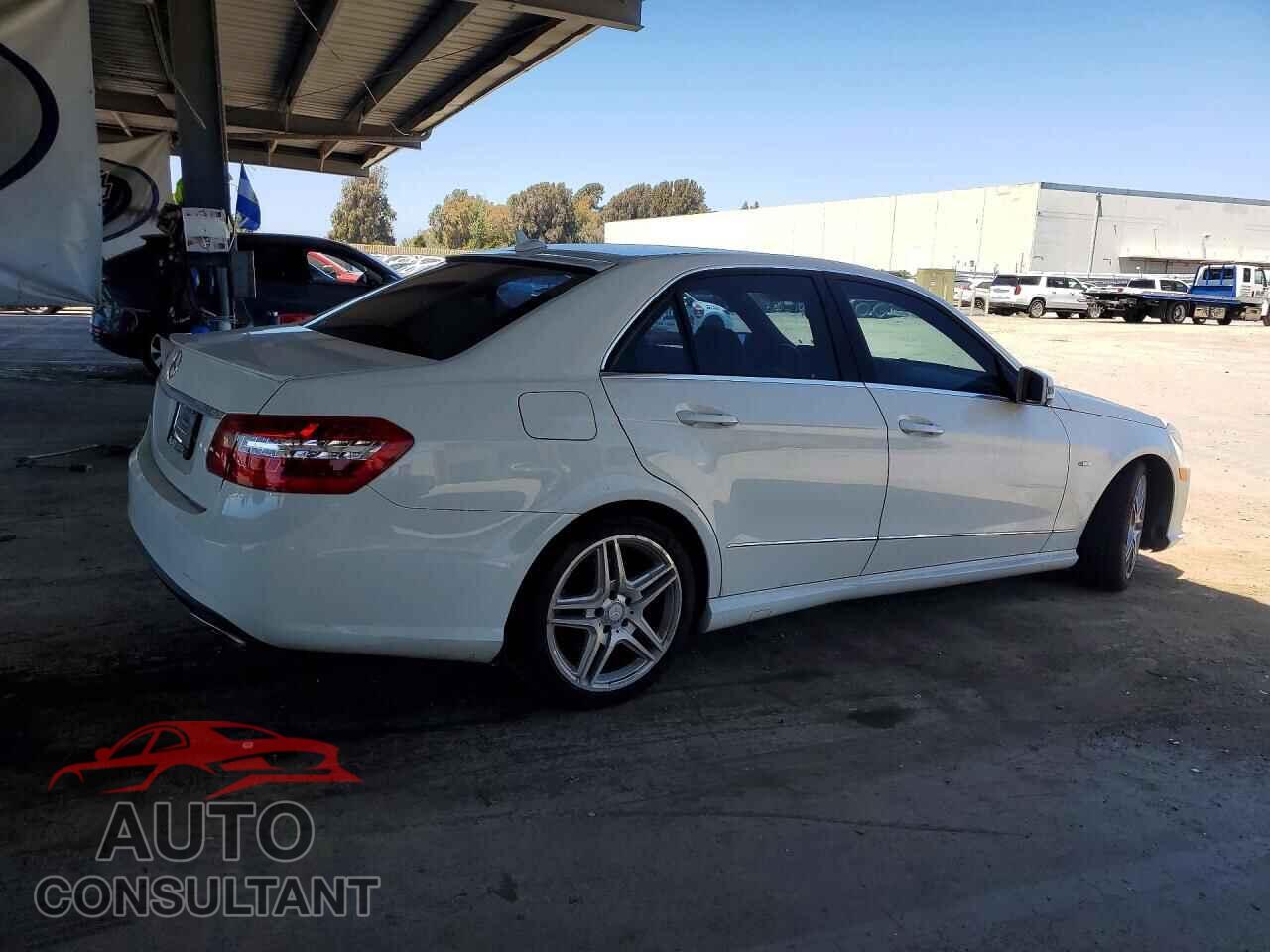 MERCEDES-BENZ E-CLASS 2012 - WDDHF5KB9CA568670