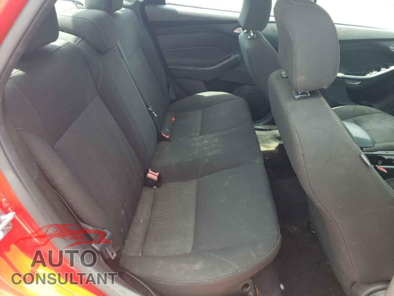 FORD FOCUS 2017 - 1FADP3F27HL281771