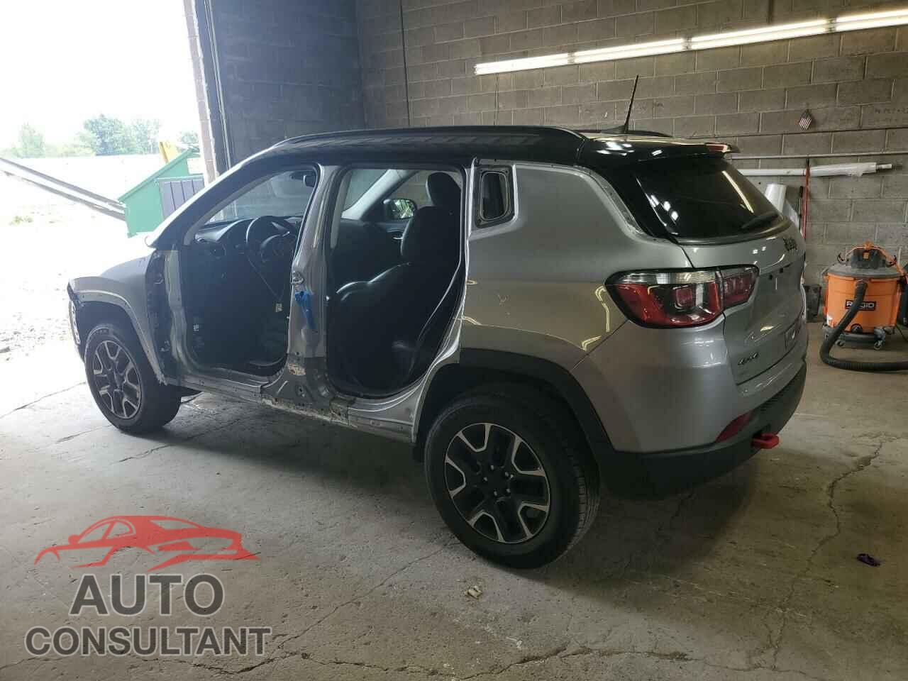 JEEP COMPASS 2020 - 3C4NJDDB2LT195998