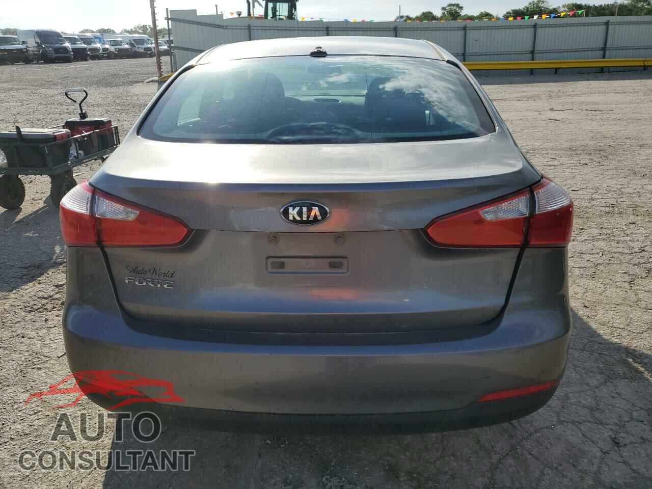 KIA FORTE 2016 - KNAFX4A61G5437791