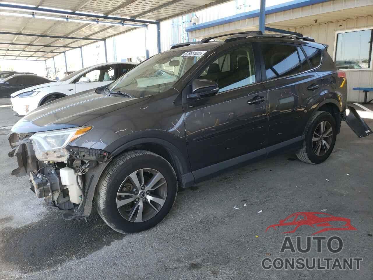TOYOTA RAV4 2017 - JTMWFREV7HJ114214