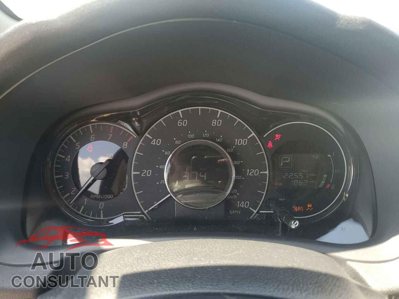 NISSAN VERSA 2017 - 3N1CE2CP3HL377524