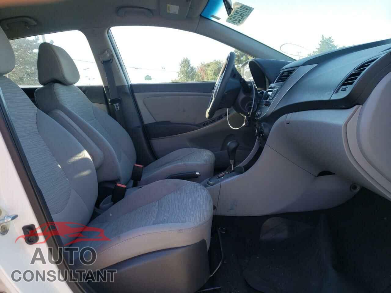 HYUNDAI ACCENT 2017 - KMHCT5AE3HU307318