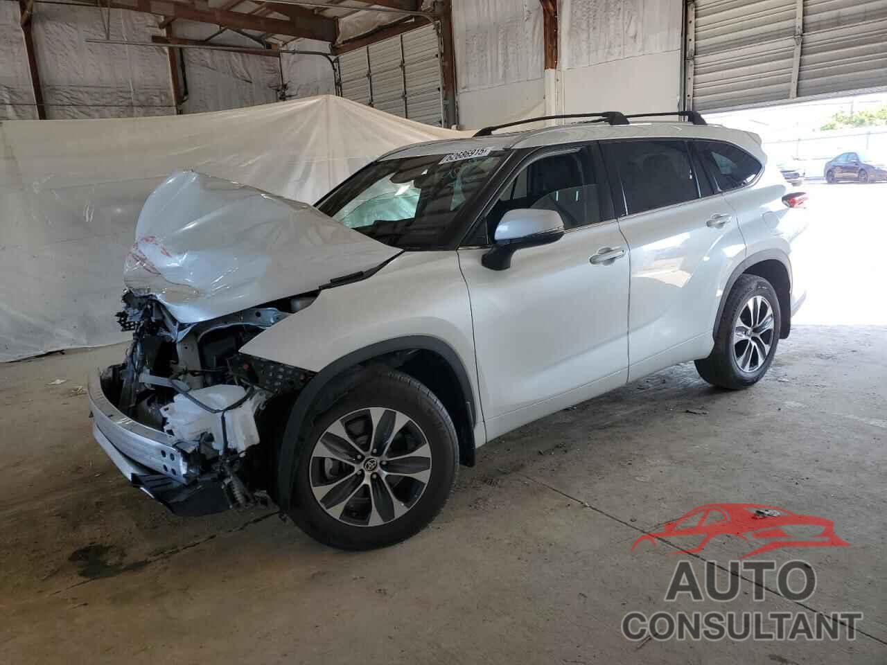 TOYOTA HIGHLANDER 2022 - 5TDHZRBH7NS589004