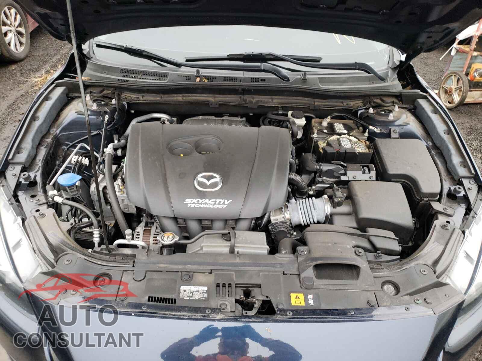 MAZDA 3 2017 - 3MZBN1V75HM147989