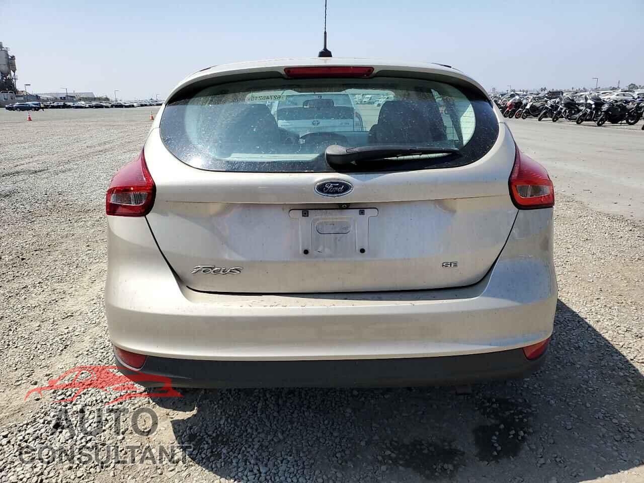 FORD FOCUS 2018 - 1FADP3K24JL241126