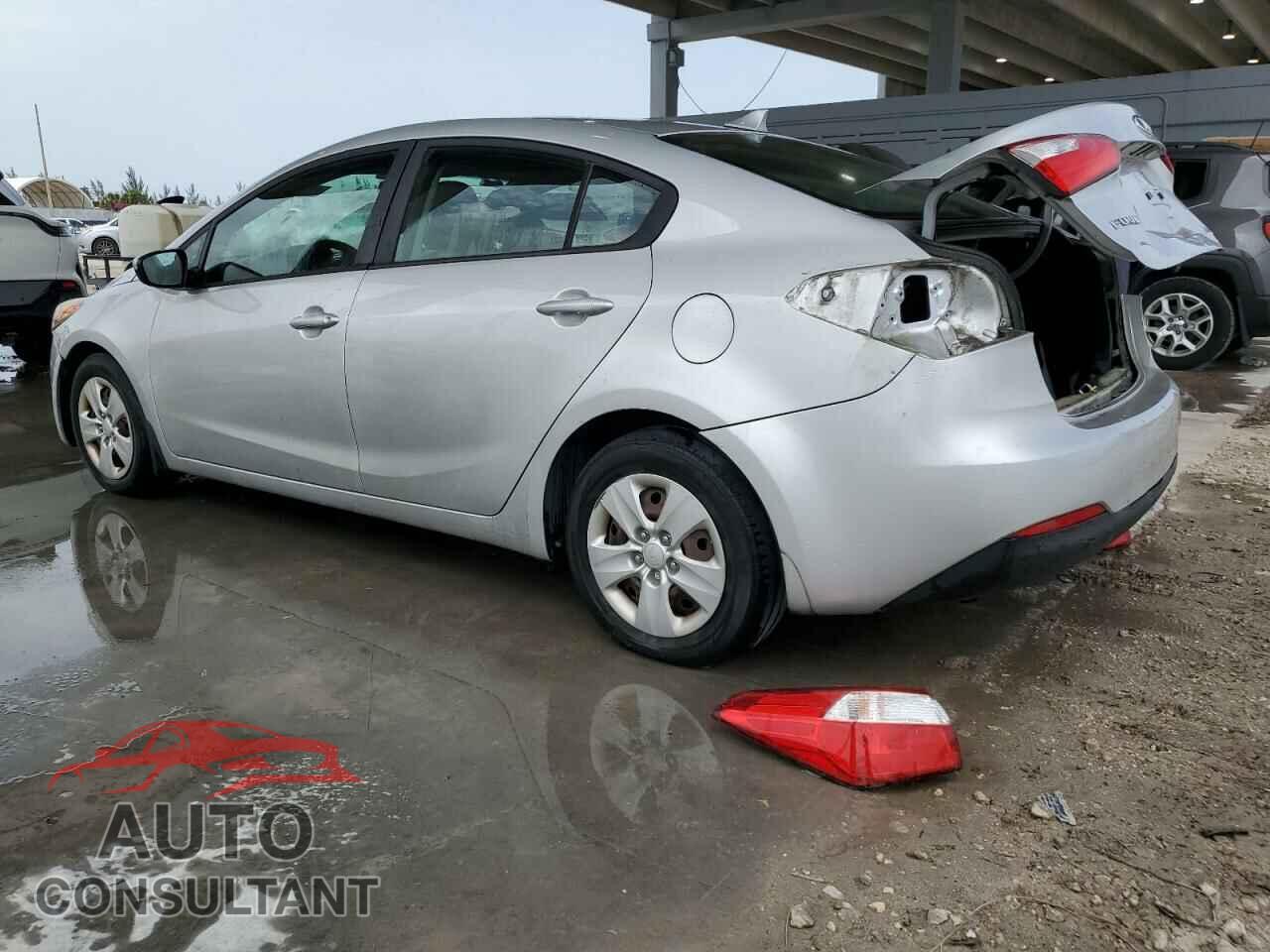 KIA FORTE 2016 - KNAFK4A62G5601063