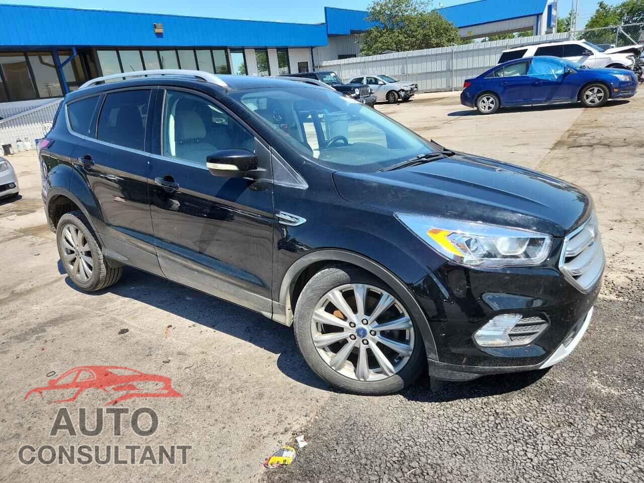 FORD ESCAPE 2017 - 1FMCU0J96HUB31013