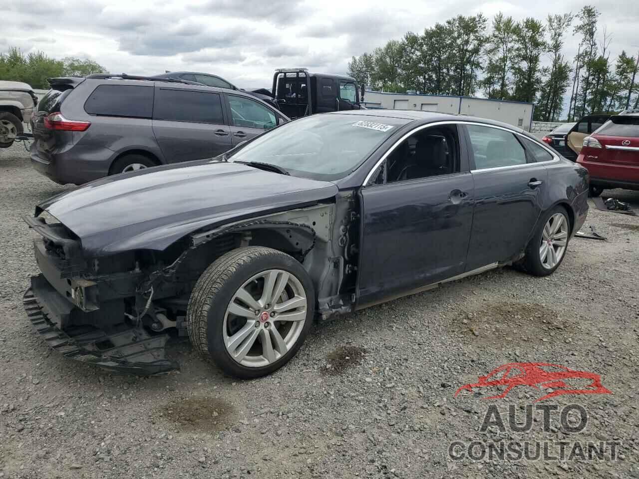 JAGUAR XJ 2016 - SAJWJ2GDXG8V93228