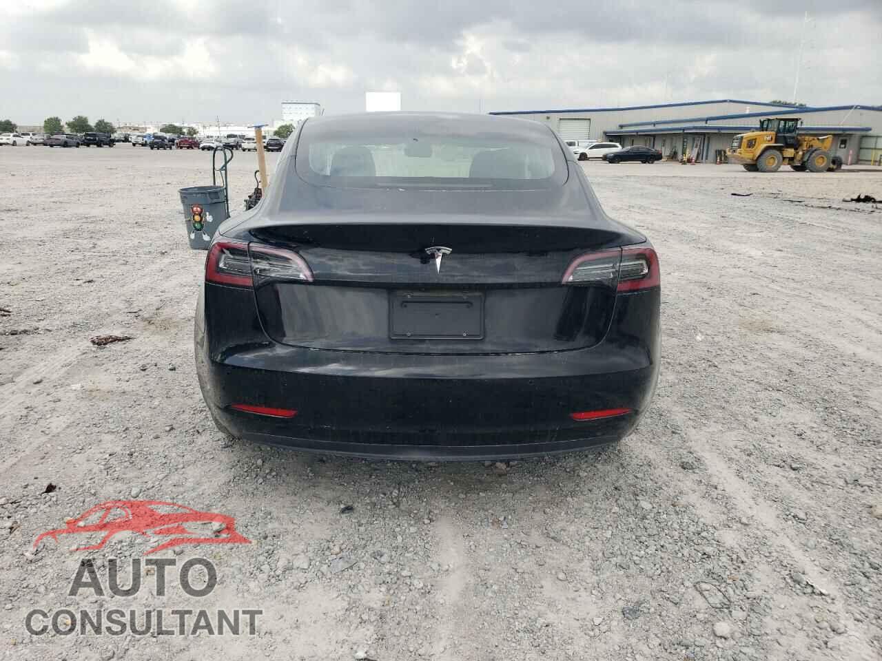 TESLA MODEL 3 2019 - 5YJ3E1EA8KF297660