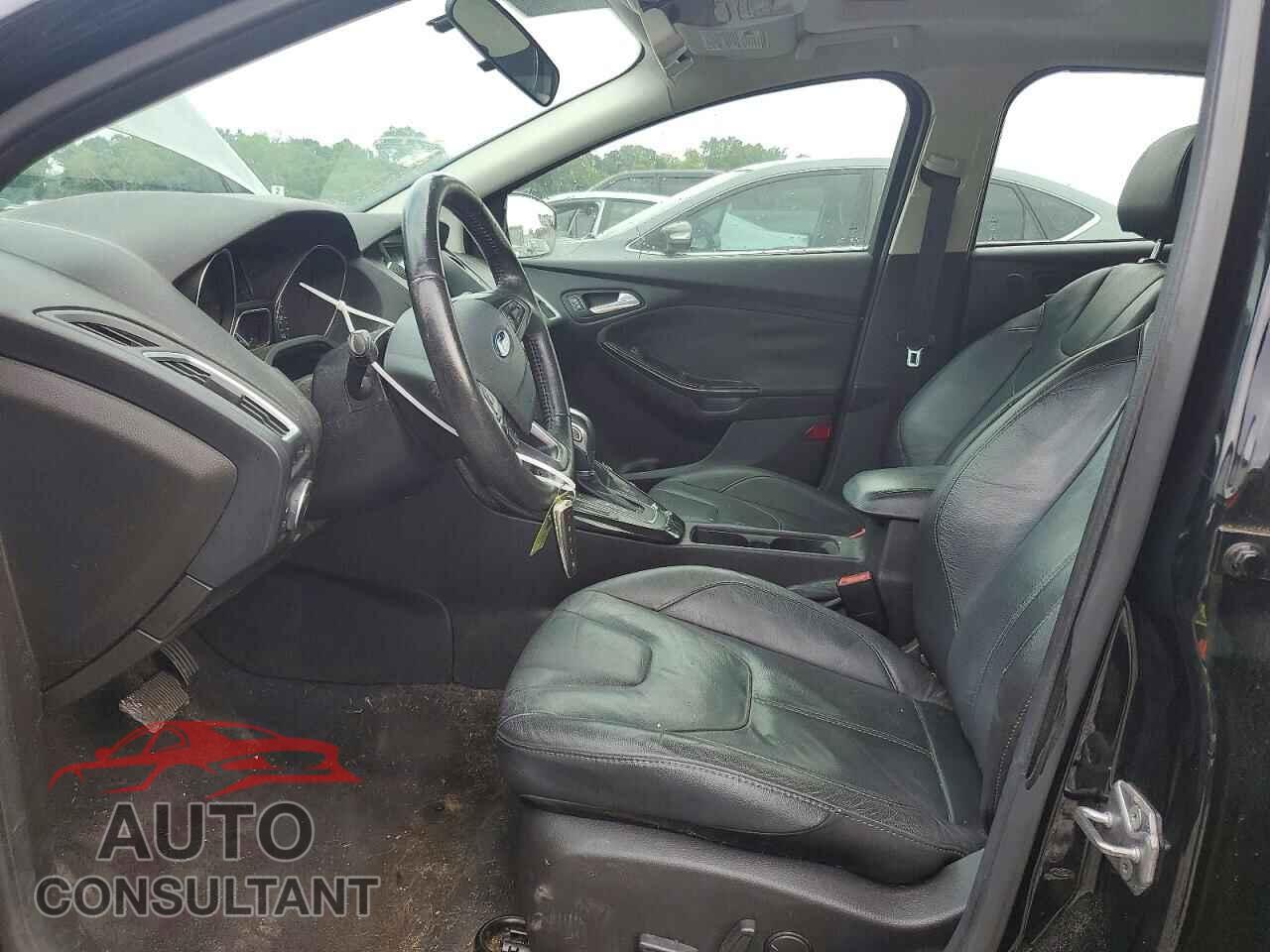 FORD FOCUS 2016 - 1FADP3N28GL279429