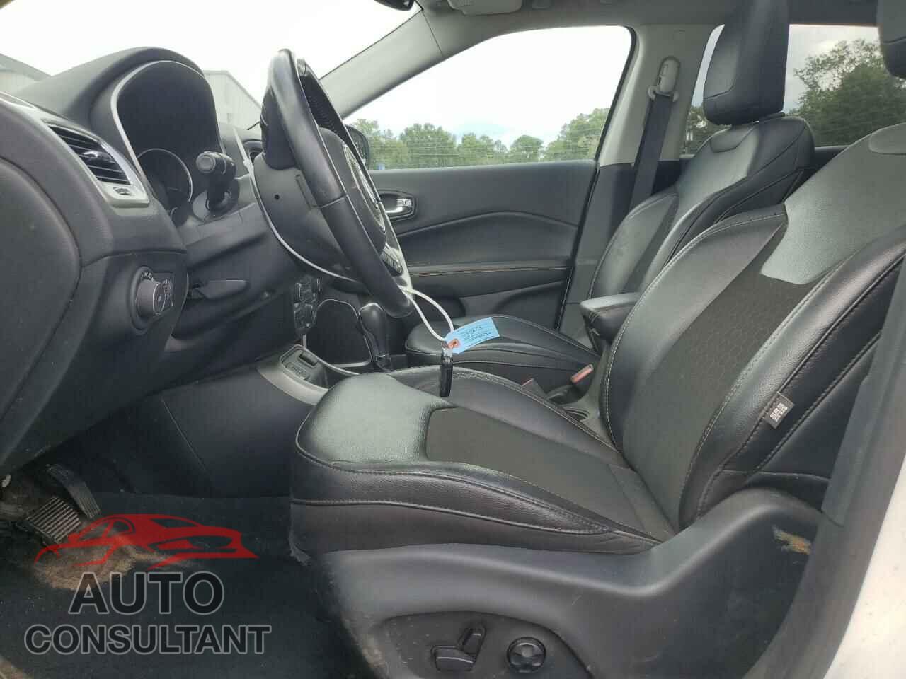 JEEP COMPASS 2020 - 3C4NJCBB2LT256845