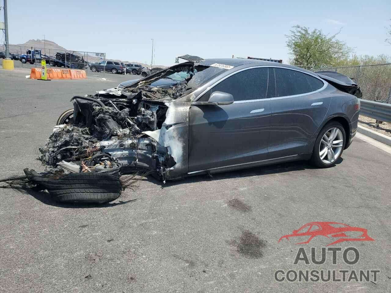 TESLA MODEL S 2015 - 5YJSA1H13FFP70583