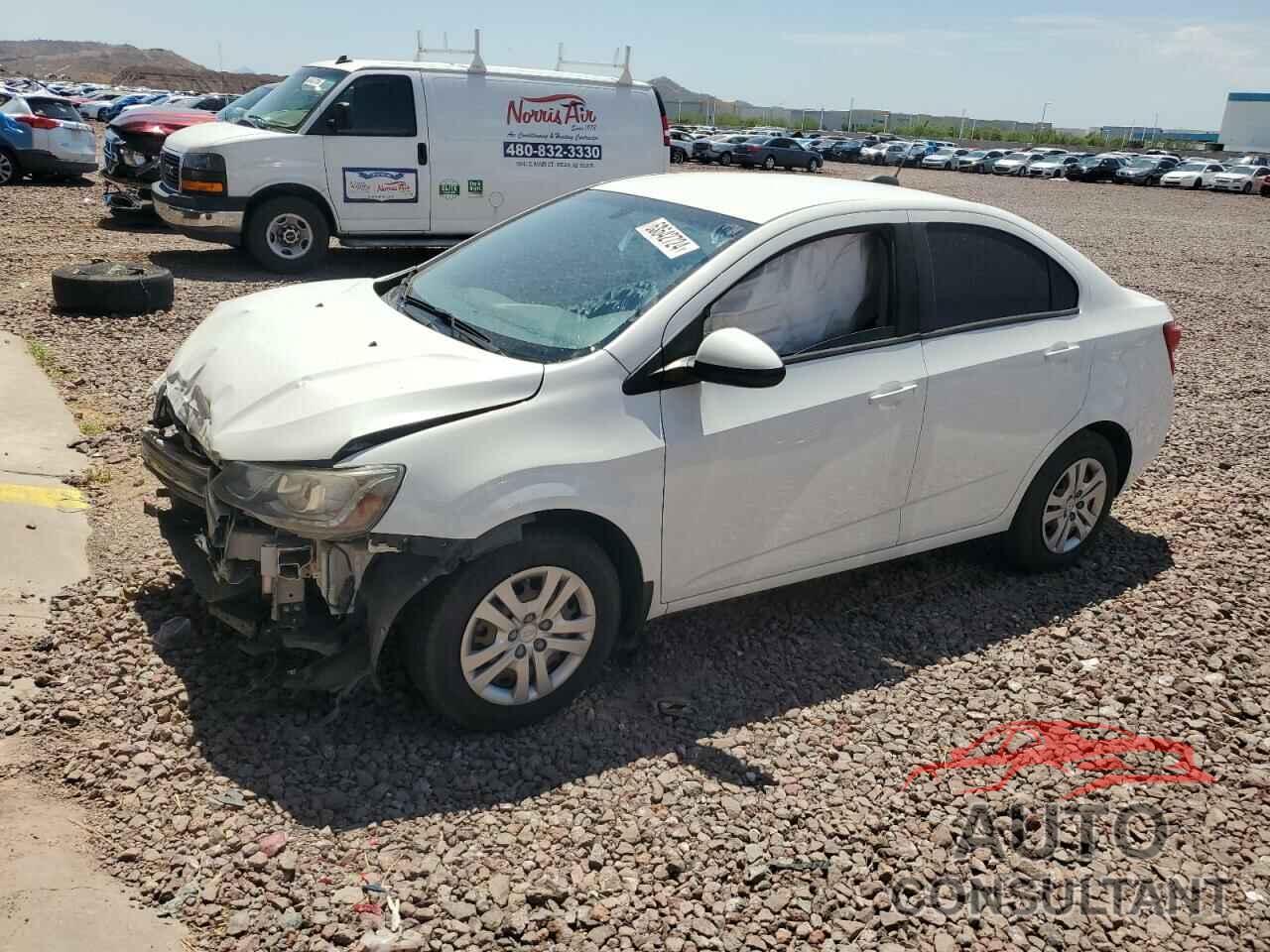 CHEVROLET SONIC 2017 - 1G1JB5SH3H4135310