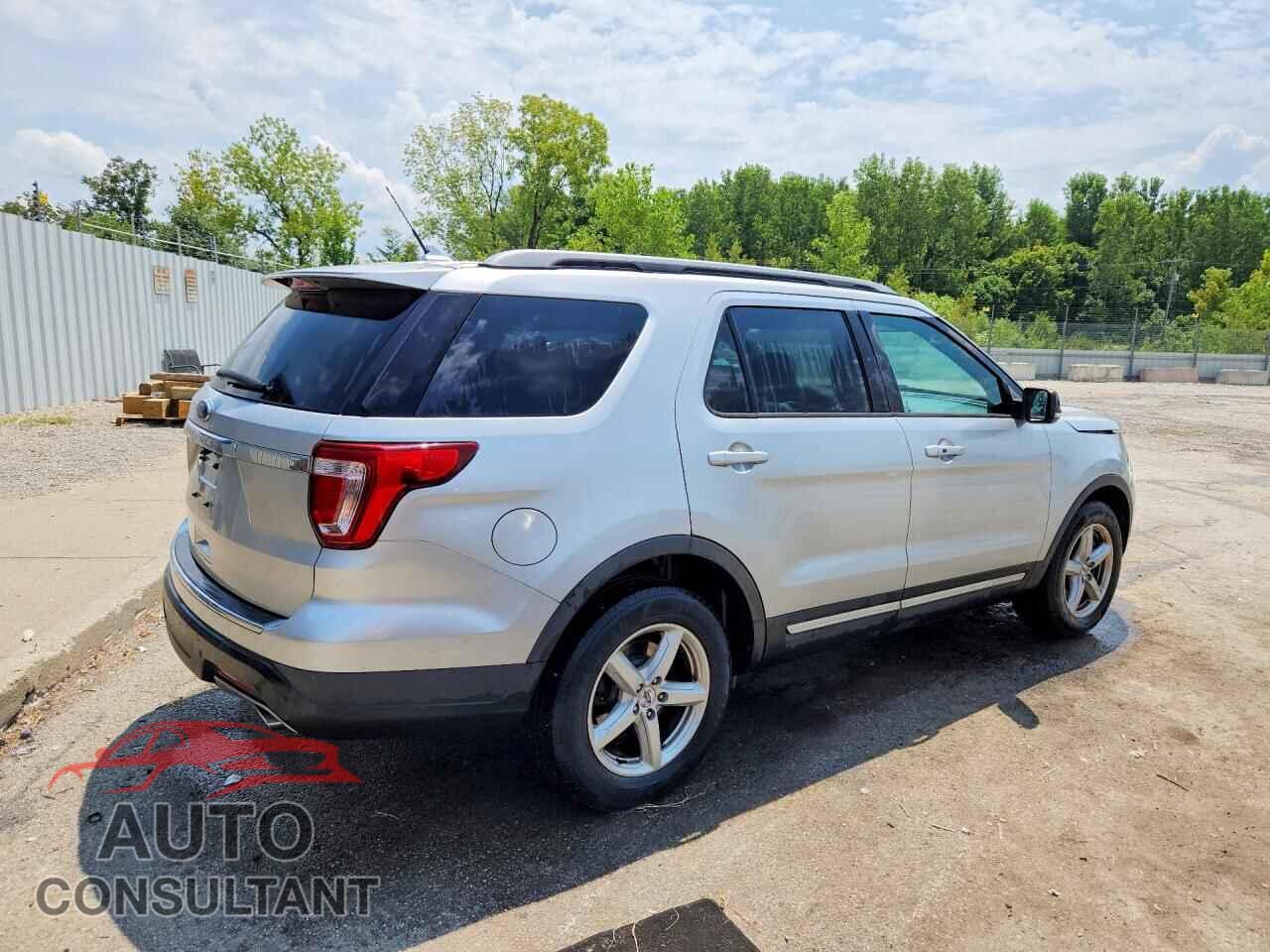 FORD EXPLORER 2018 - 1FM5K7D88JGC25408