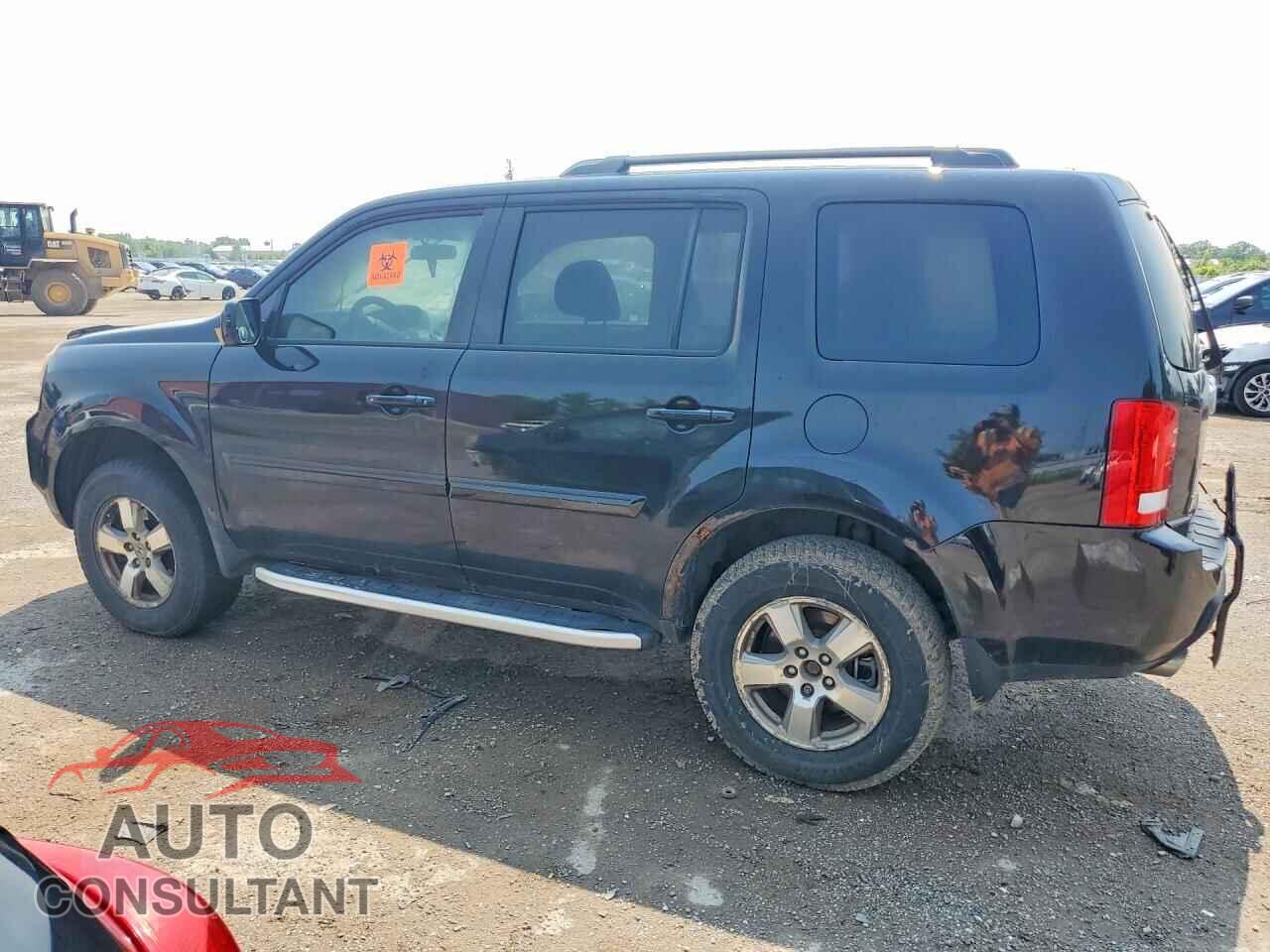 HONDA PILOT 2011 - 5FNYF4H49BB501893