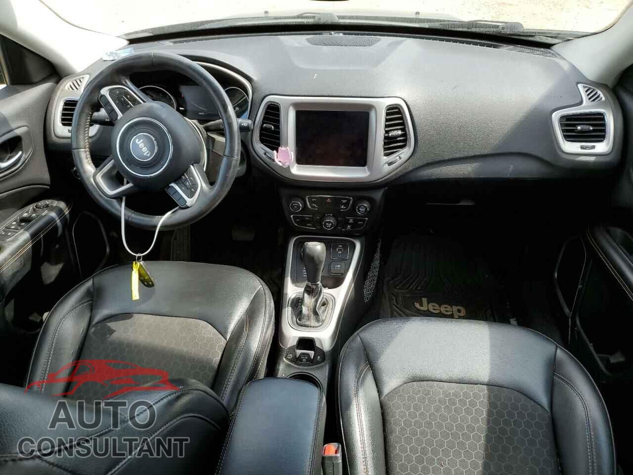 JEEP COMPASS 2018 - 3C4NJDBB8JT359741