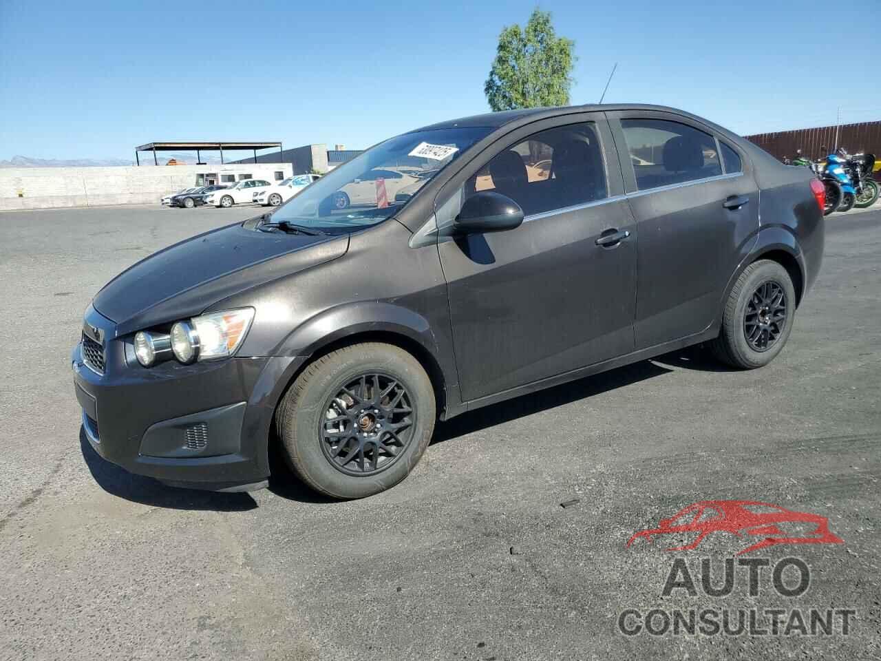 CHEVROLET SONIC 2015 - 1G1JC5SH0F4131385