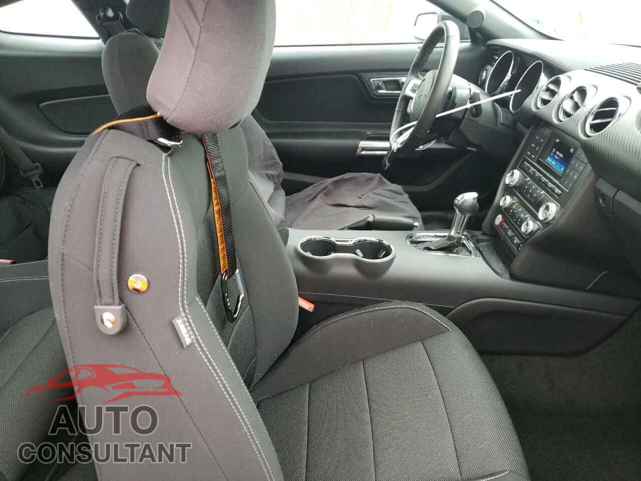 FORD MUSTANG 2017 - 1FA6P8AM2H5246879