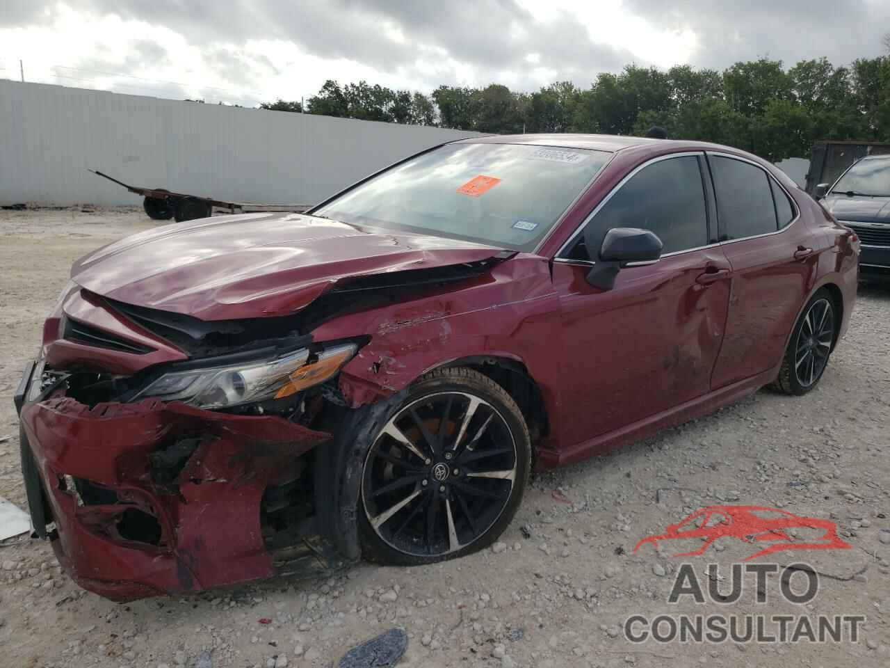 TOYOTA CAMRY 2018 - 4T1B61HK2JU521438