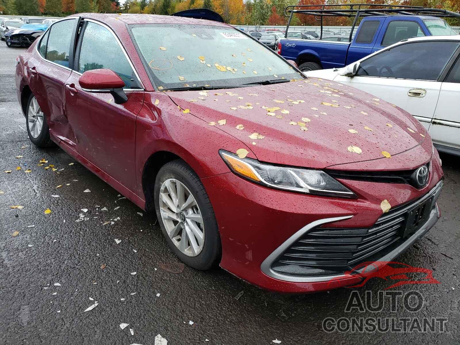 TOYOTA CAMRY 2021 - 4T1C11BK5MU042513