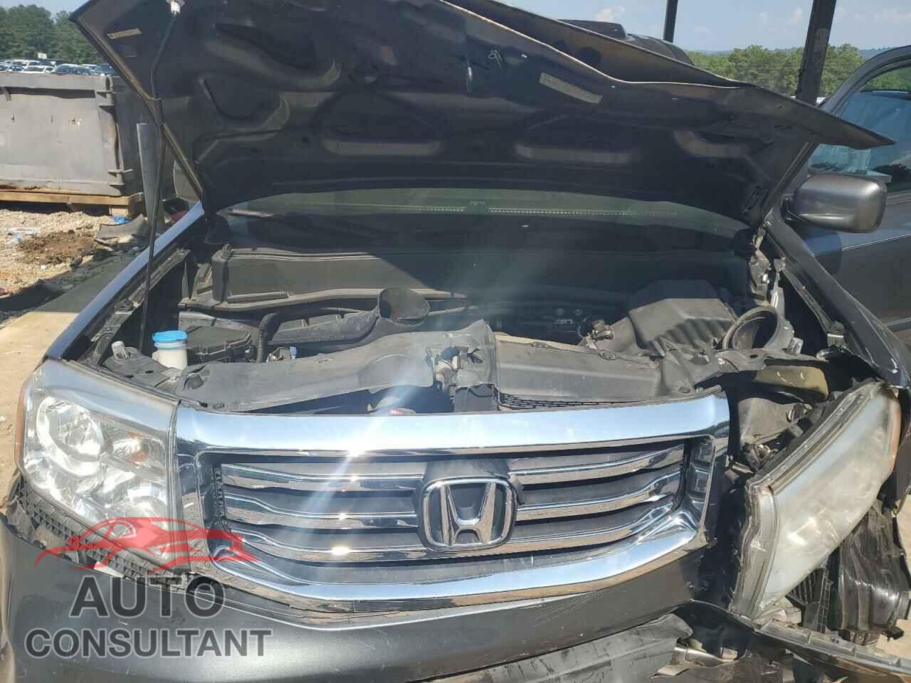 HONDA PILOT 2013 - 5FNYF3H77DB009046