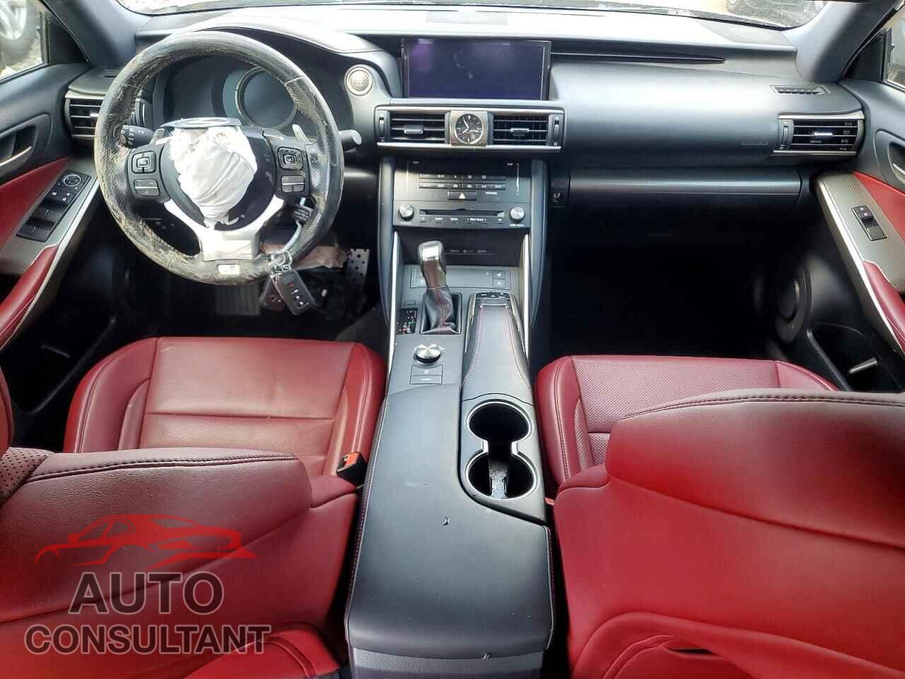 LEXUS IS 2017 - JTHCM1D24H5015519
