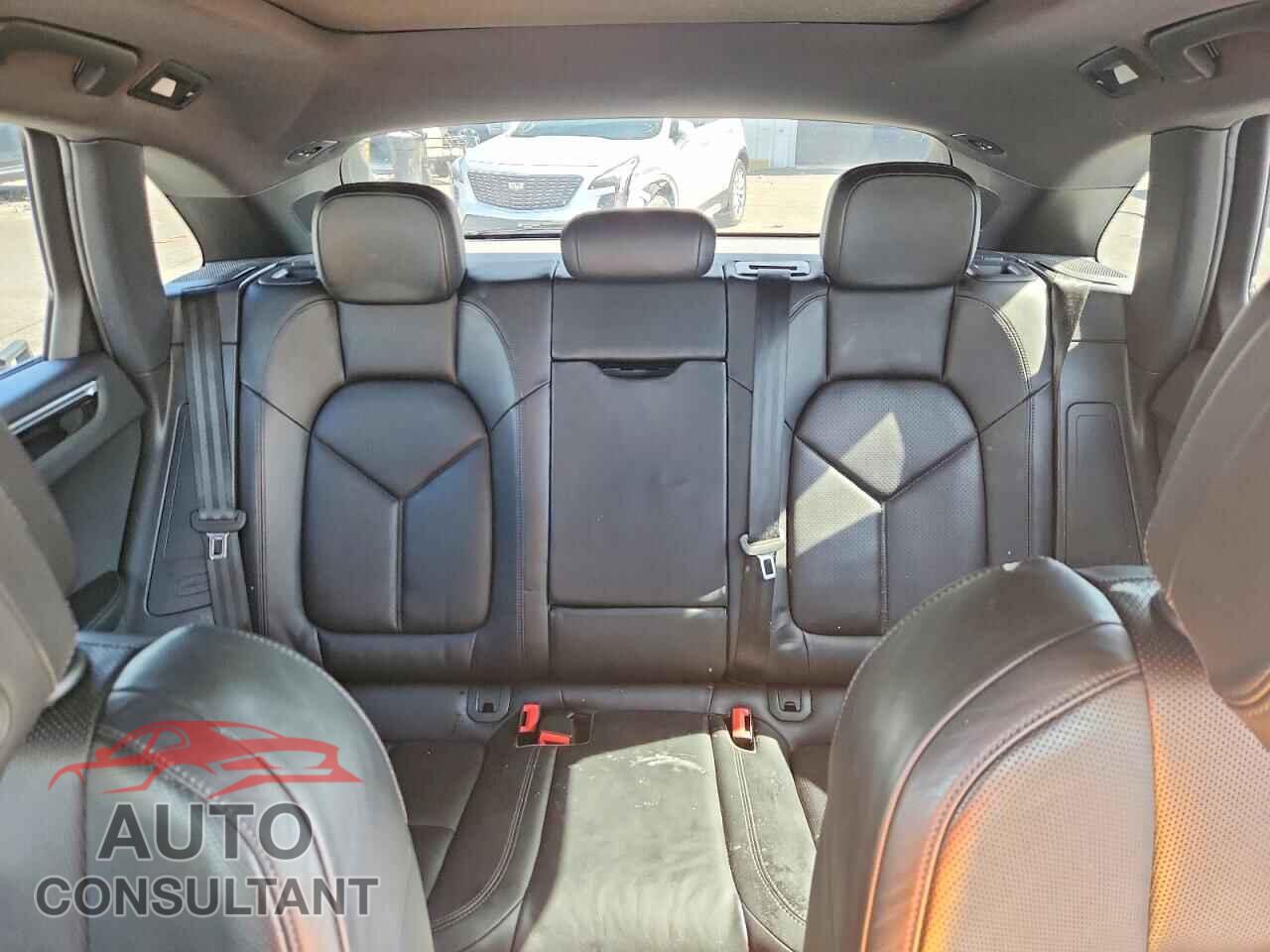 PORSCHE MACAN 2017 - WP1AA2A53HLB83300