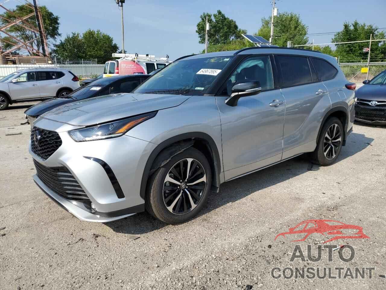 TOYOTA HIGHLANDER 2021 - 5TDJZRBH5MS094011
