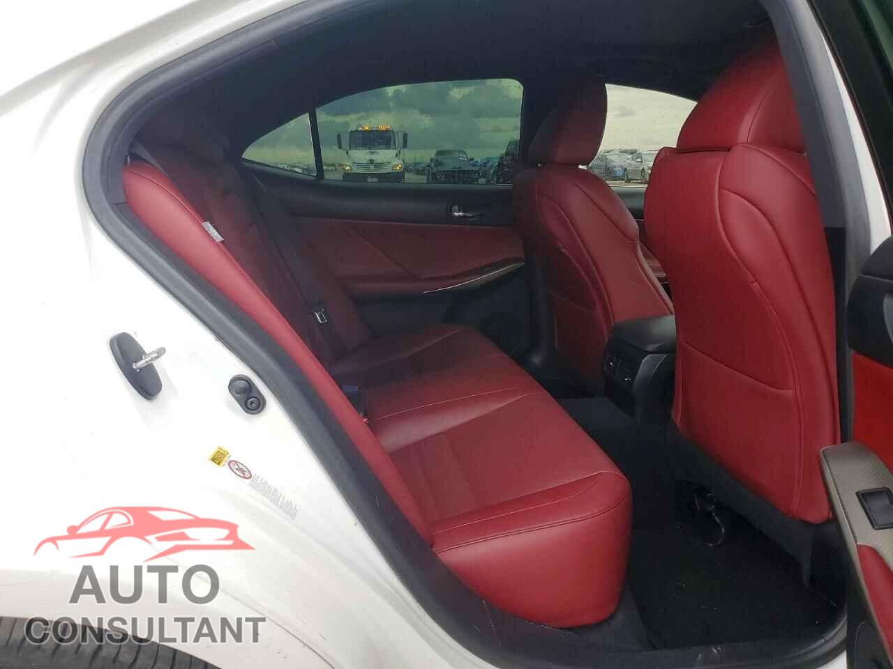 LEXUS IS 2015 - JTHBF1D26F5043664