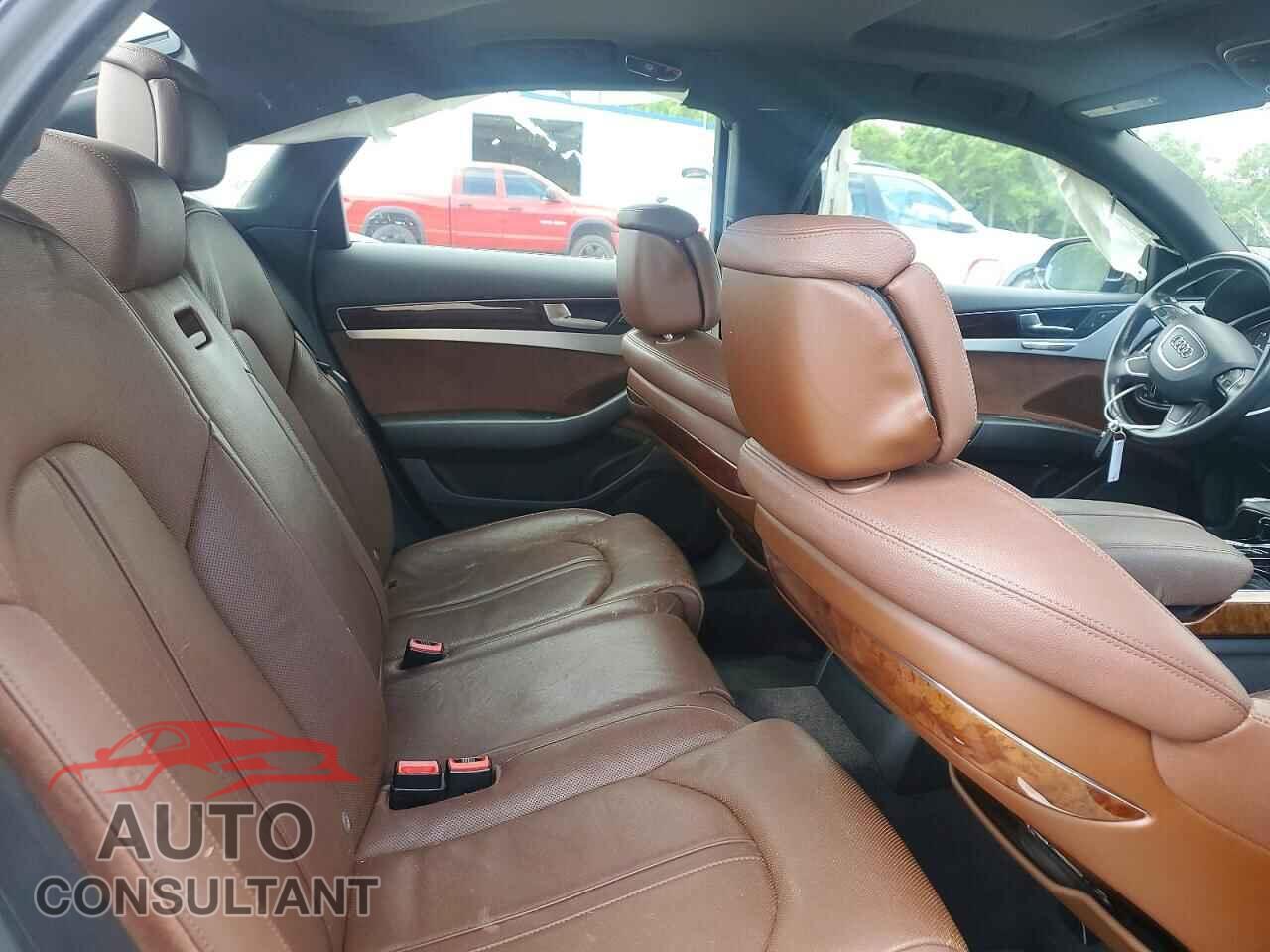 AUDI A8 2011 - WAUAVAFD5BN023010
