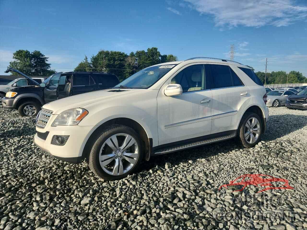 MERCEDES-BENZ M-CLASS 2010 - 4JGBB8GB3AA542600