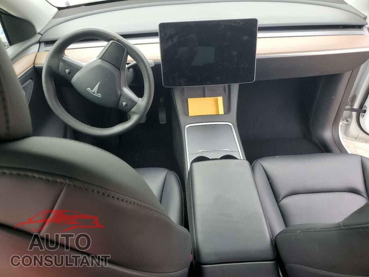 TESLA MODEL Y 2023 - 7SAYGDEEXPF613445