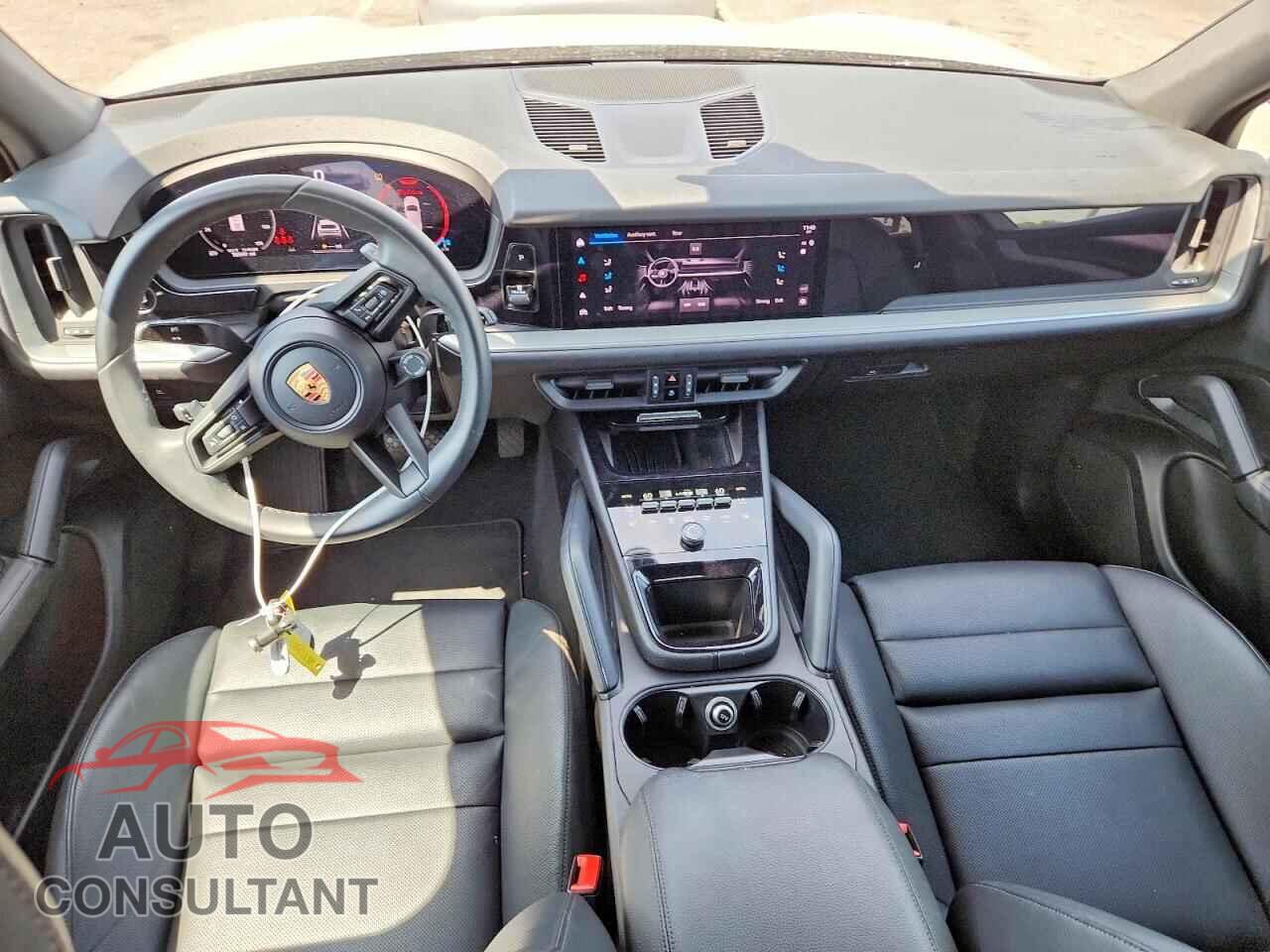 PORSCHE CAYENNE 2024 - WP1AA2AY7RDA09655