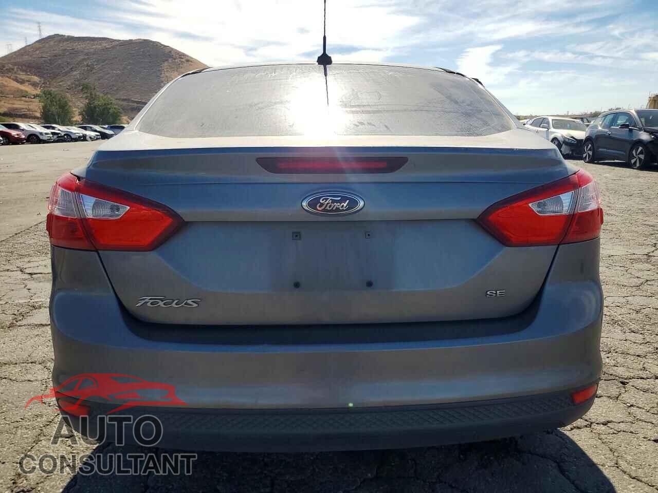 FORD FOCUS 2013 - 1FADP3F28DL200996
