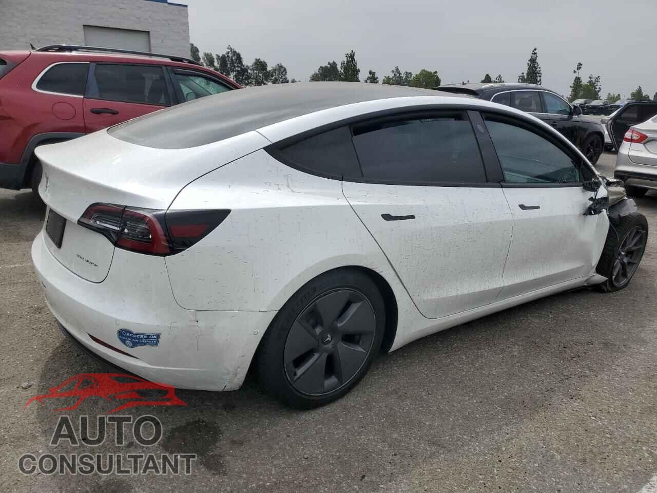 TESLA MODEL 3 2021 - 5YJ3E1EB5MF938100