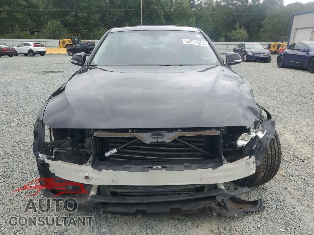 BMW 3 SERIES 2017 - WBA8A9C32HK864720