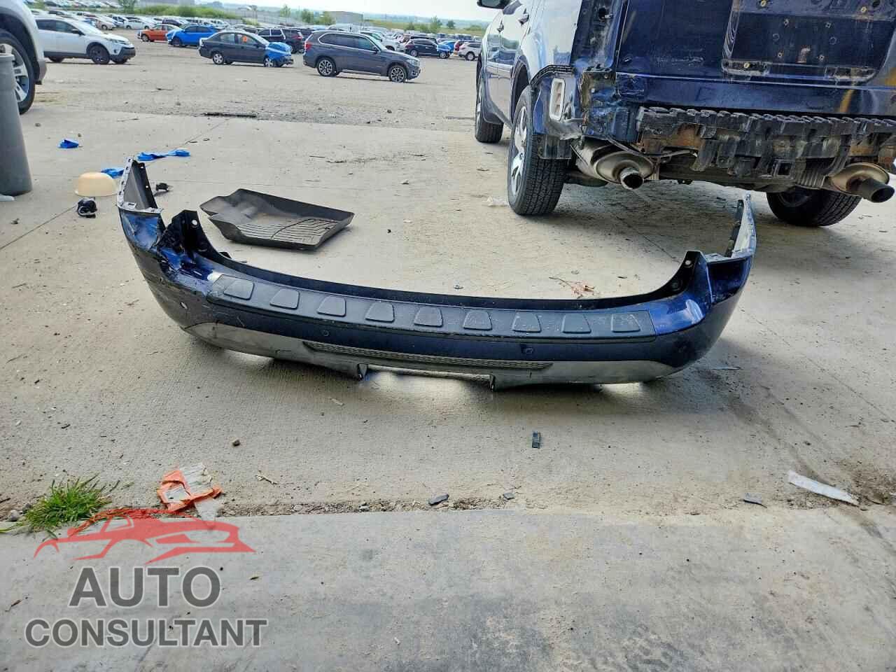 HONDA PILOT 2015 - 5FNYF4H96FB015205
