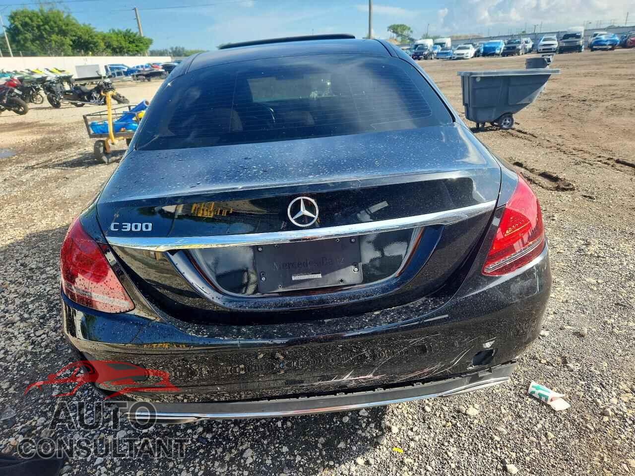 MERCEDES-BENZ C-CLASS 2020 - 55SWF8DB2LU329063