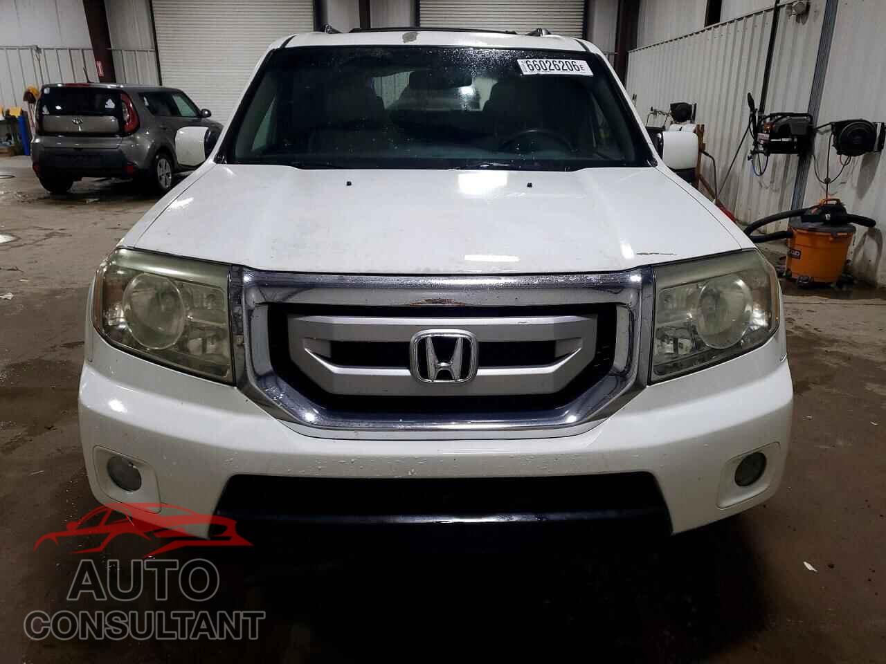 HONDA PILOT 2011 - 5FNYF4H59BB079049