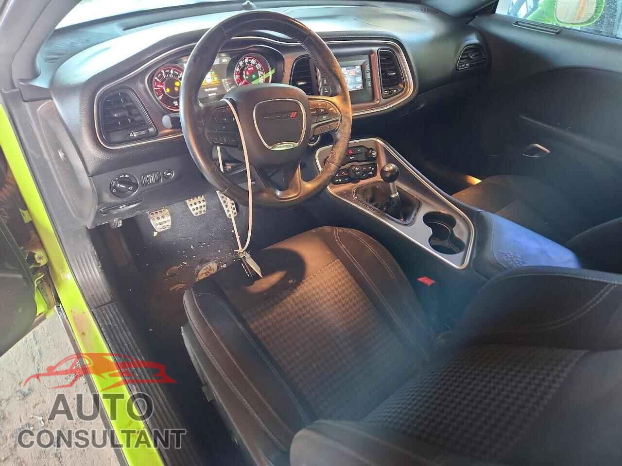 DODGE CHALLENGER 2015 - 2C3CDZAT3FH711411