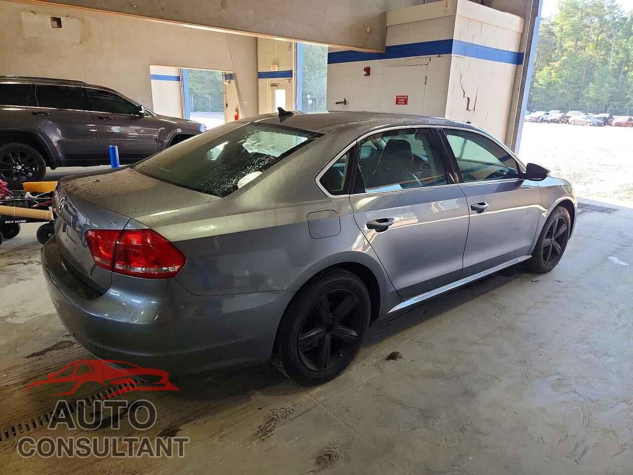 VOLKSWAGEN PASSAT 2012 - 1VWBP7A33CC091013