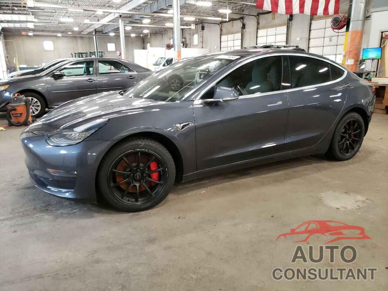 TESLA MODEL 3 2018 - 5YJ3E1EB0JF074438