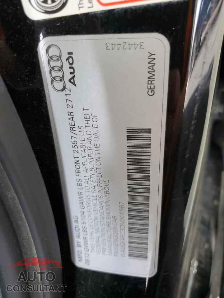 AUDI A6 2013 - WAUGFAFC3DN044987