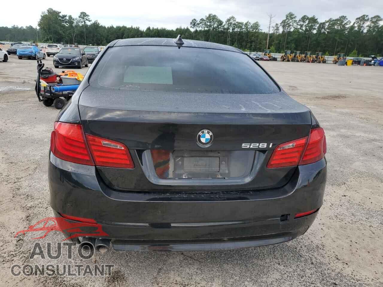 BMW 5 SERIES 2011 - WBAFR1C57BC741239