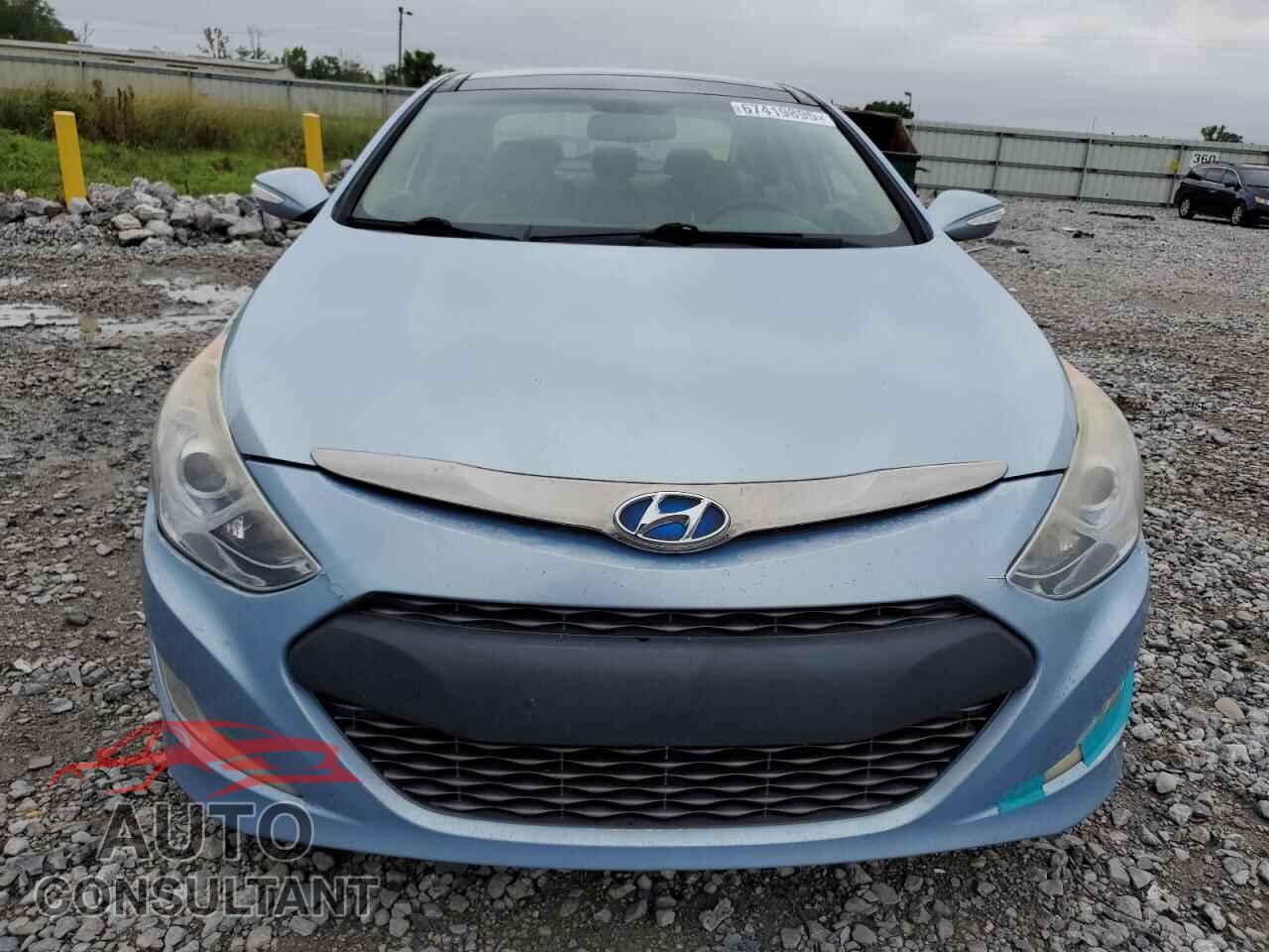 HYUNDAI SONATA 2012 - KMHEC4A48CA033120