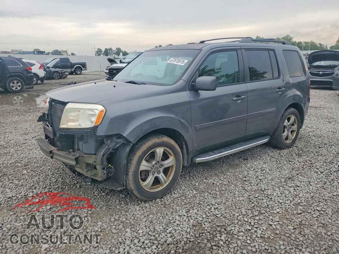 HONDA PILOT 2013 - 5FNYF4H47DB003176