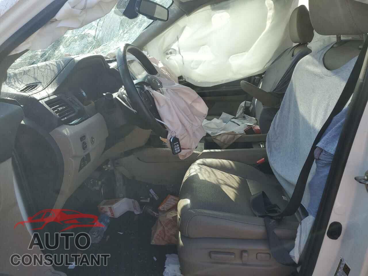 HONDA PILOT 2017 - 5FNYF6H05HB022081